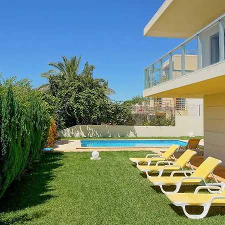 Villa Leonor *